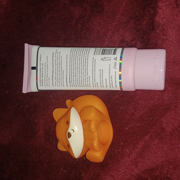 🆕️2oz Refreshments Hand Cream - Picture 2 of 2